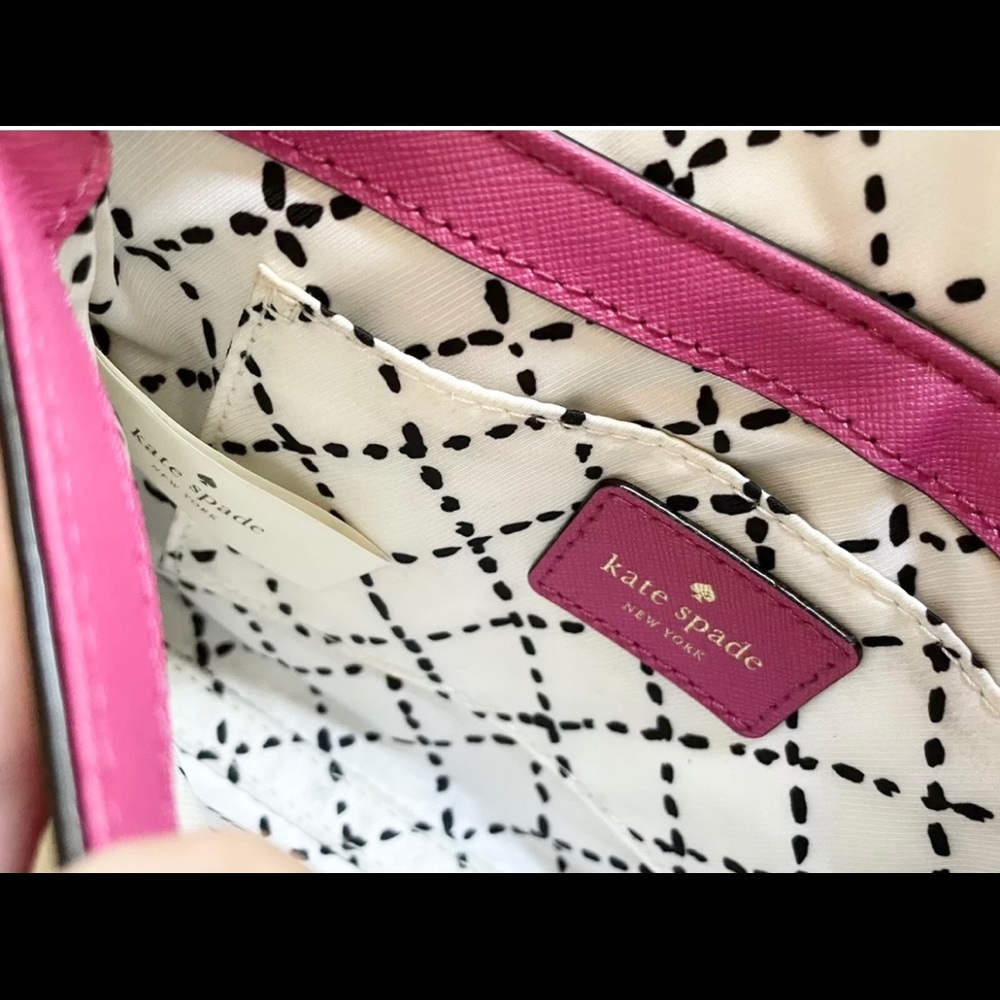 🌸 Kate Spade Hot Pink Crossbody purse with Gold Hardware 🌸 - Picture 7 of 9